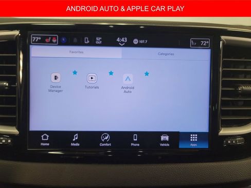 Used 2024 Chrysler Pacifica Touring-L image 15