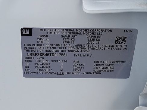 New 2026 Buick Envision Avenir image 13