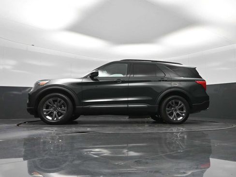 Used 2023 Ford Explorer XLT w/ Equipment Group 202A image 30