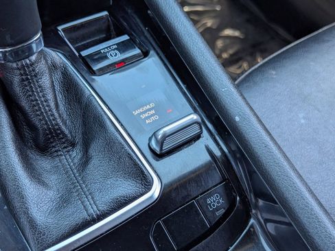 Used 2022 Jeep Compass Limited image 28