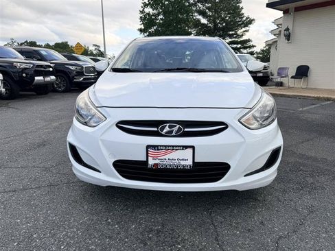Used 2016 Hyundai Accent SE FWD image 2