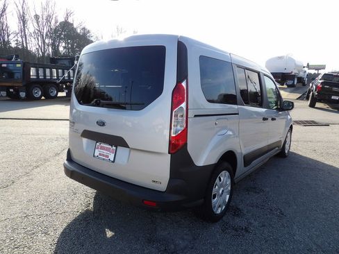 Used 2020 Ford Transit Connect XL image 7
