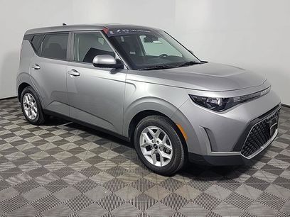 Used 2023 Kia Soul LX w/ LX Technology Package