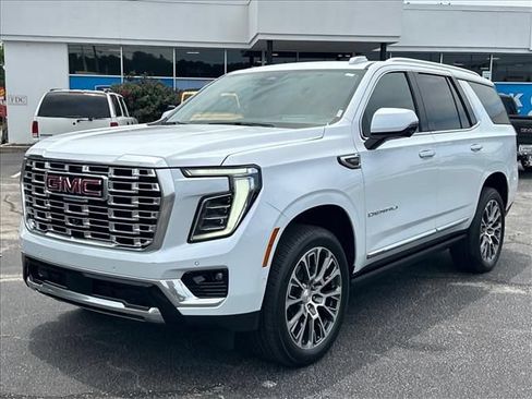 New 2026 GMC Yukon Denali w/ Denali Reserve Package AWD/4WD image 5
