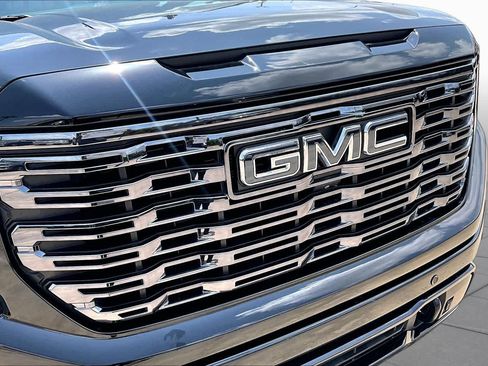 Used 2025 GMC Sierra 1500 Denali Ultimate AWD/4WD image 58
