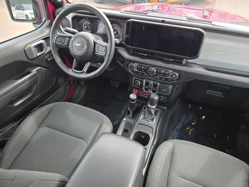 Used 2024 Jeep Wrangler Willys image 38