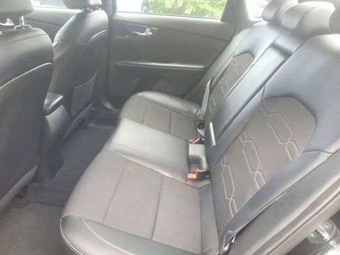 Certified 2023 Kia Forte GT-Line FWD image 18