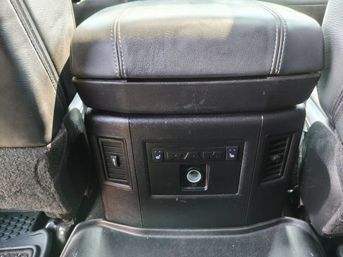 Used 2018 RAM 1500 Limited AWD/4WD image 10