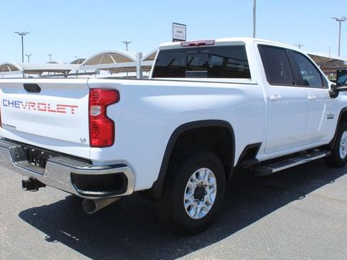 Used 2020 Chevrolet Silverado 2500 LT w/ Texas Edition AWD/4WD image 3
