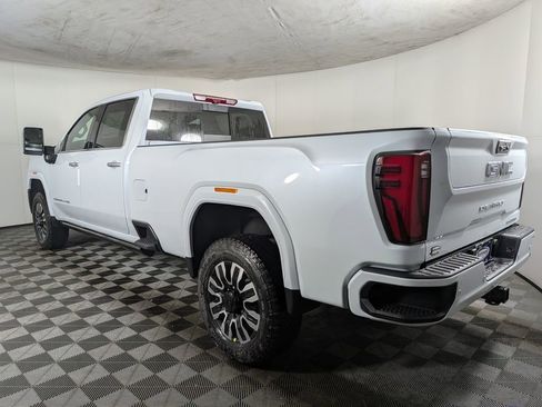 New 2026 GMC Sierra 3500 Denali Ultimate image 4