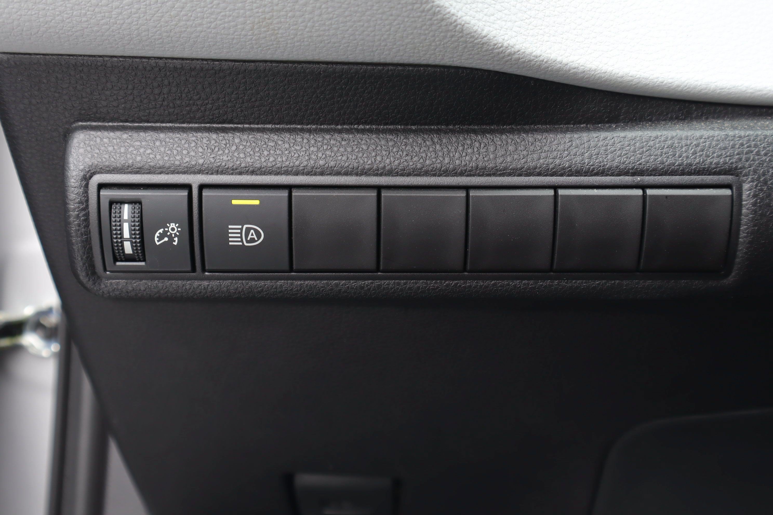 Used 2026 Toyota Corolla SE FWD image 22