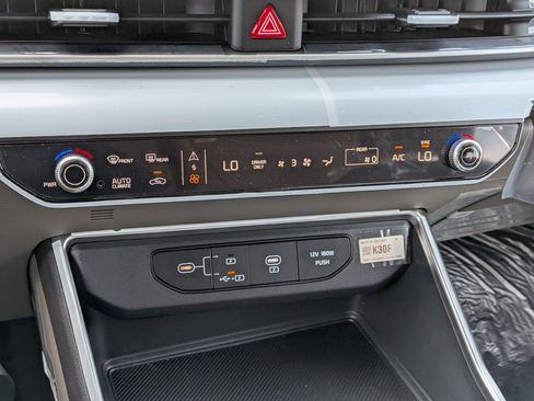 New 2026 Kia Carnival LXS FWD image 24