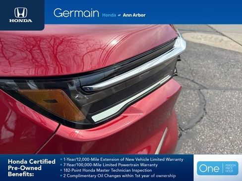 Certified 2025 Honda Pilot Touring image 4