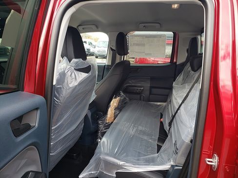 New 2025 Ford Maverick Lariat w/ Black Appearance Package image 14