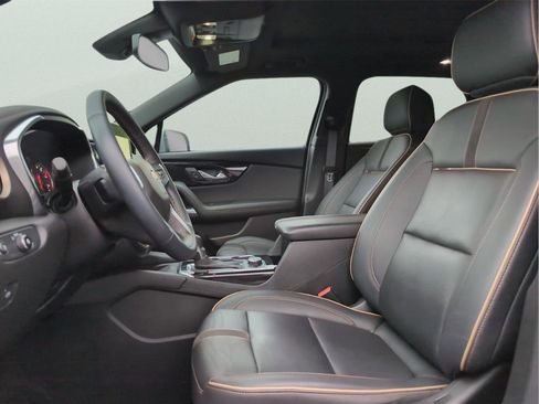 Used 2023 Chevrolet Blazer Premier image 18