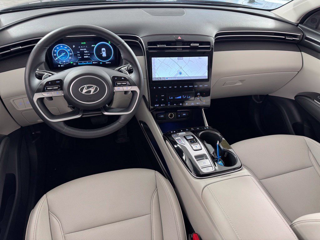 Used 2024 Hyundai Tucson Limited AWD/4WD image 15