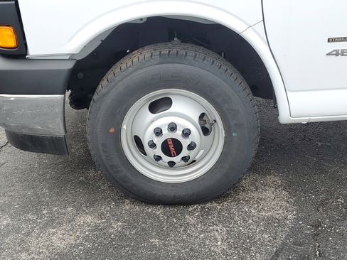 New 2025 GMC Savana 4500 w/ Power Convenience Package image 10