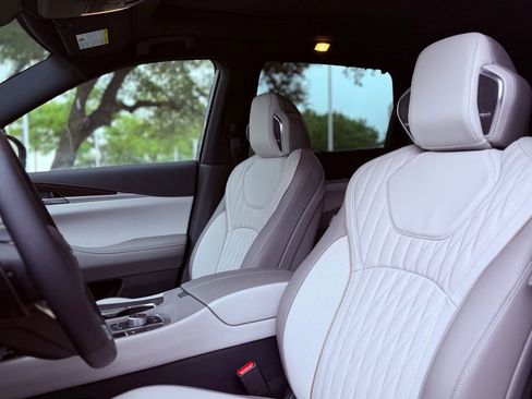 New 2026 INFINITI QX60 Autograph w/ Dark Cargo Package AWD/4WD image 23