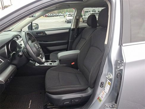 Used 2018 Subaru Outback 2.5i Premium image 13