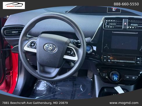 Used 2016 Toyota Prius Two FWD image 12