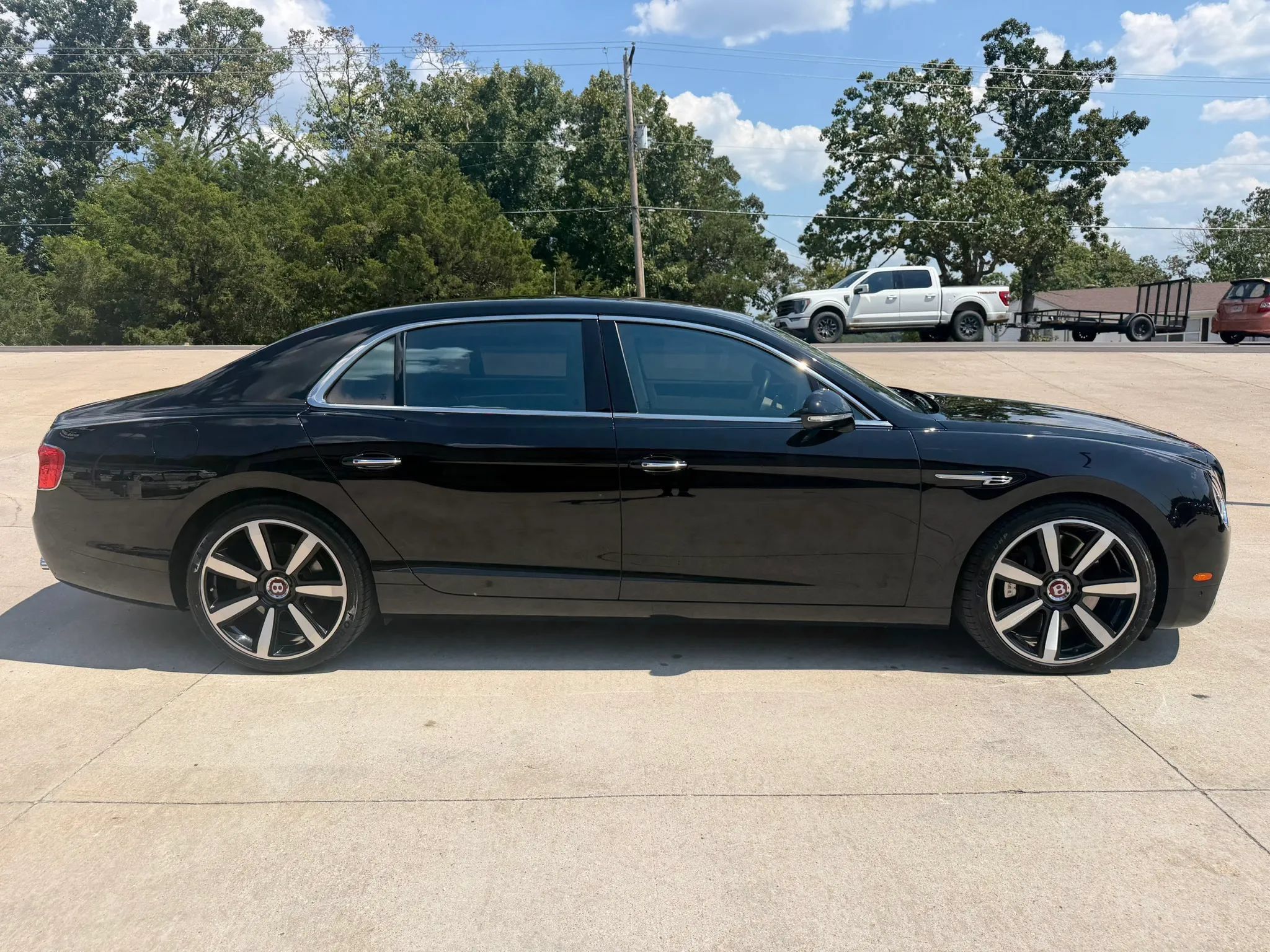 Used 2015 Bentley Flying Spur V8 AWD/4WD image 2