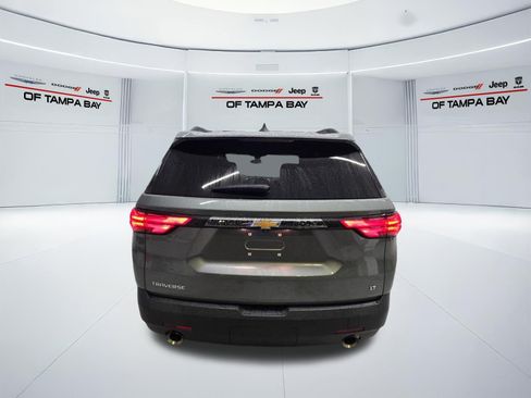Used 2023 Chevrolet Traverse LT FWD image 5