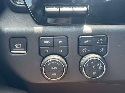 Certified 2024 Chevrolet Silverado 1500 ZR2 w/ Technology Package AWD/4WD image 25