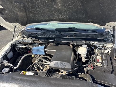 Used 2019 RAM 1500 Express image 10