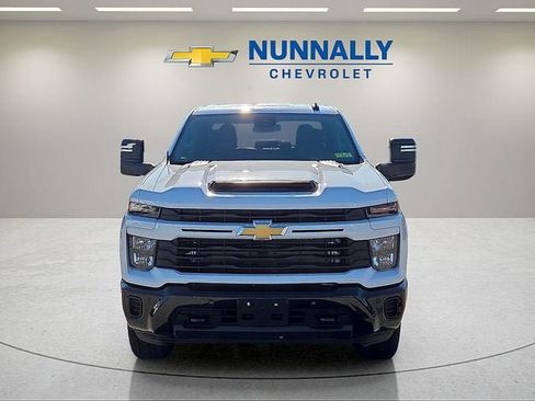New 2025 Chevrolet Silverado 2500 Custom w/ Custom Value Package AWD/4WD image 8