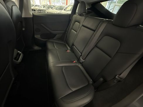 Used 2023 Tesla Model Y AWD image 26