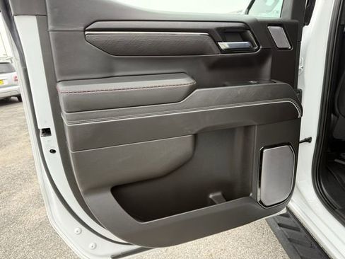 Used 2023 GMC Sierra 1500 AT4X image 17