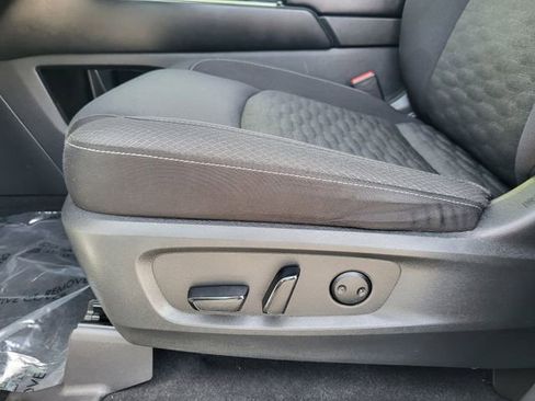 Certified 2022 Nissan Pathfinder SV w/ Cargo Package FWD image 17