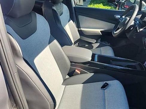 Used 2023 Volkswagen ID.4 Pro image 41