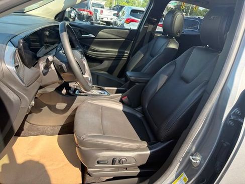 Certified 2024 Buick Encore GX Sport Touring w/ Experience Buick Package FWD image 12