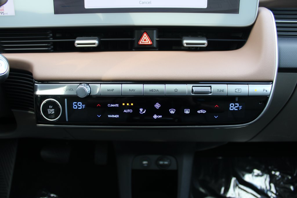 Used 2024 Hyundai Ioniq 5 Limited AWD/4WD image 20