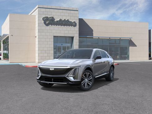 New 2026 Cadillac Lyriq Premium Luxury w/ LPO, Premium Carpet Package image 8