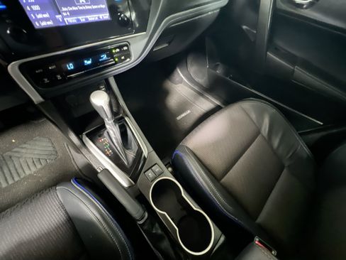 Used 2018 Toyota Corolla SE FWD image 23