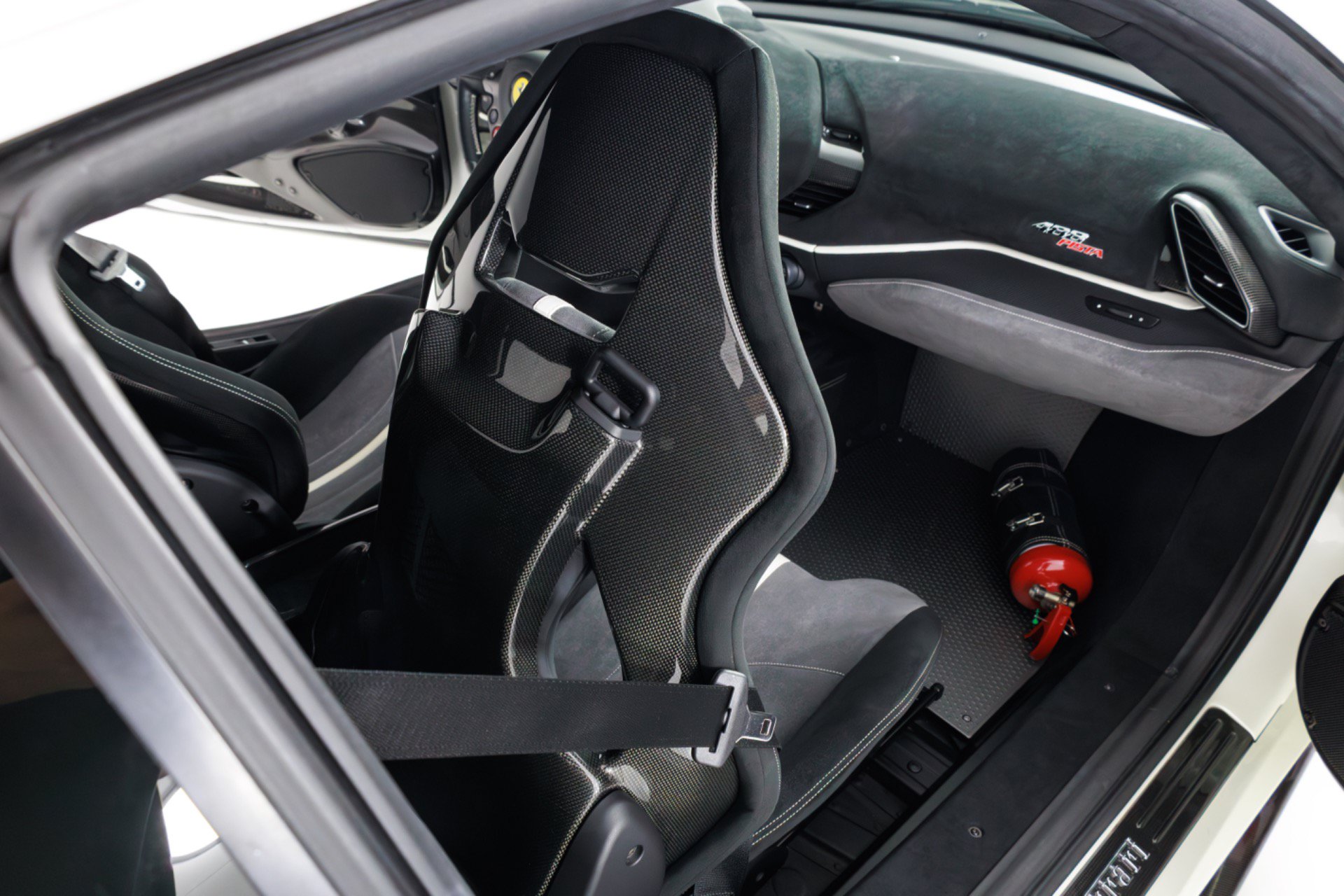 Used 2020 Ferrari 488 Pista Coupe RWD image 42