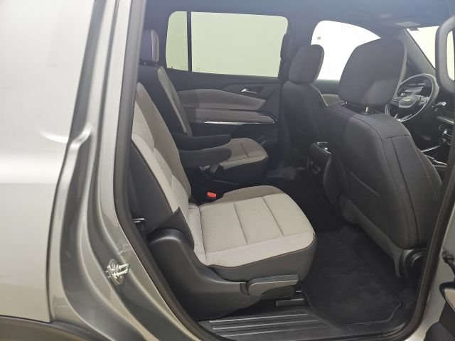 Used 2026 Chevrolet Traverse LT w/ Driver Confidence Package FWD image 19
