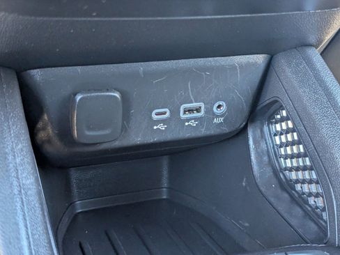 Used 2023 Chevrolet TrailBlazer ACTIV w/ Convenience Package image 30