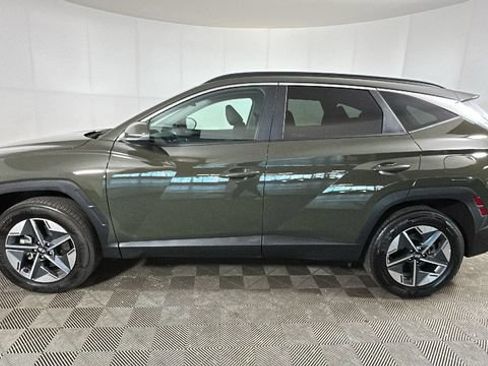 Certified 2025 Hyundai Tucson SEL AWD/4WD image 5