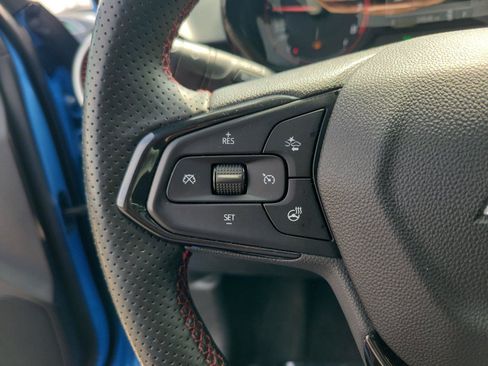 Used 2024 Chevrolet Trax RS w/ Sunroof Package FWD image 25