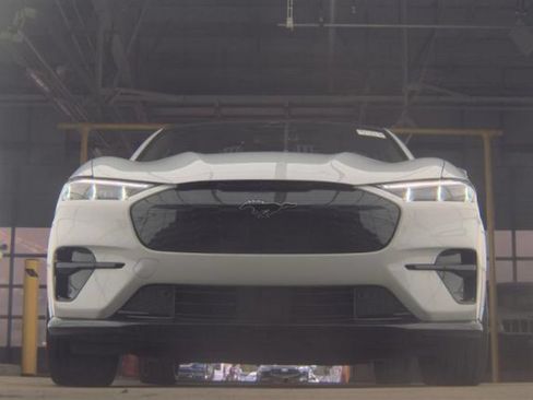 Used 2023 Ford Mustang Mach-E GT AWD/4WD image 3