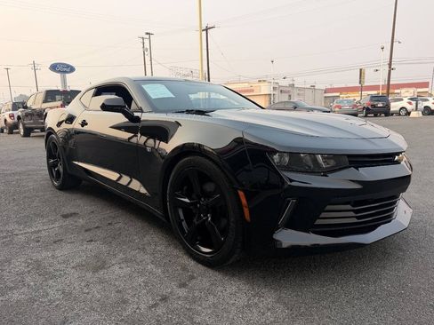 Used 2017 Chevrolet Camaro LT w/ Technology Package RWD image 2