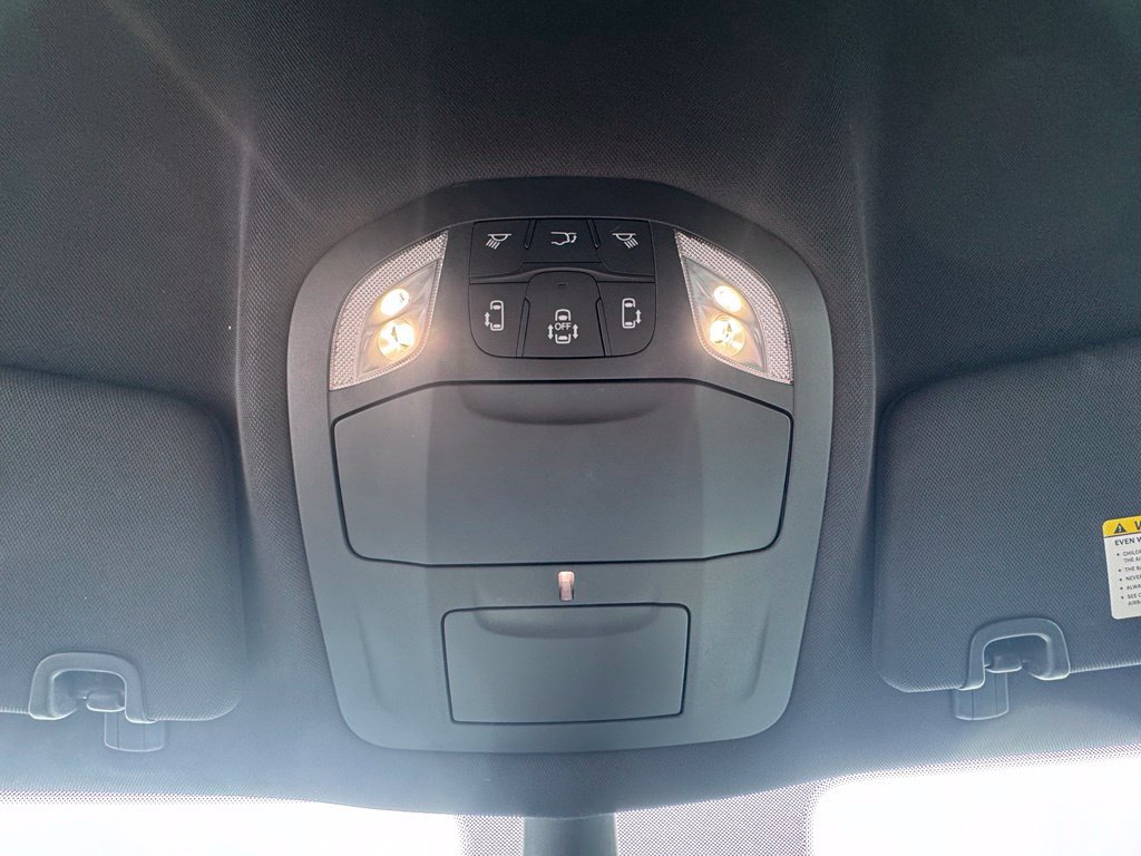 Used 2025 Chrysler Pacifica Select FWD image 31