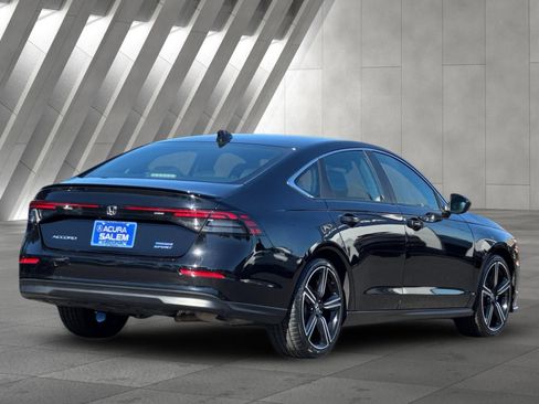 Used 2024 Honda Accord Sport image 3