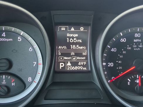 Used 2015 Hyundai Santa Fe Sport image 22