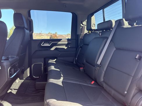 New 2026 GMC Sierra 2500 SLT AWD/4WD image 19