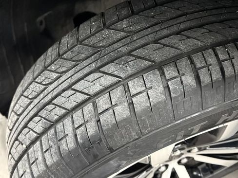 Used 2023 Ford Explorer ST-Line AWD/4WD image 38