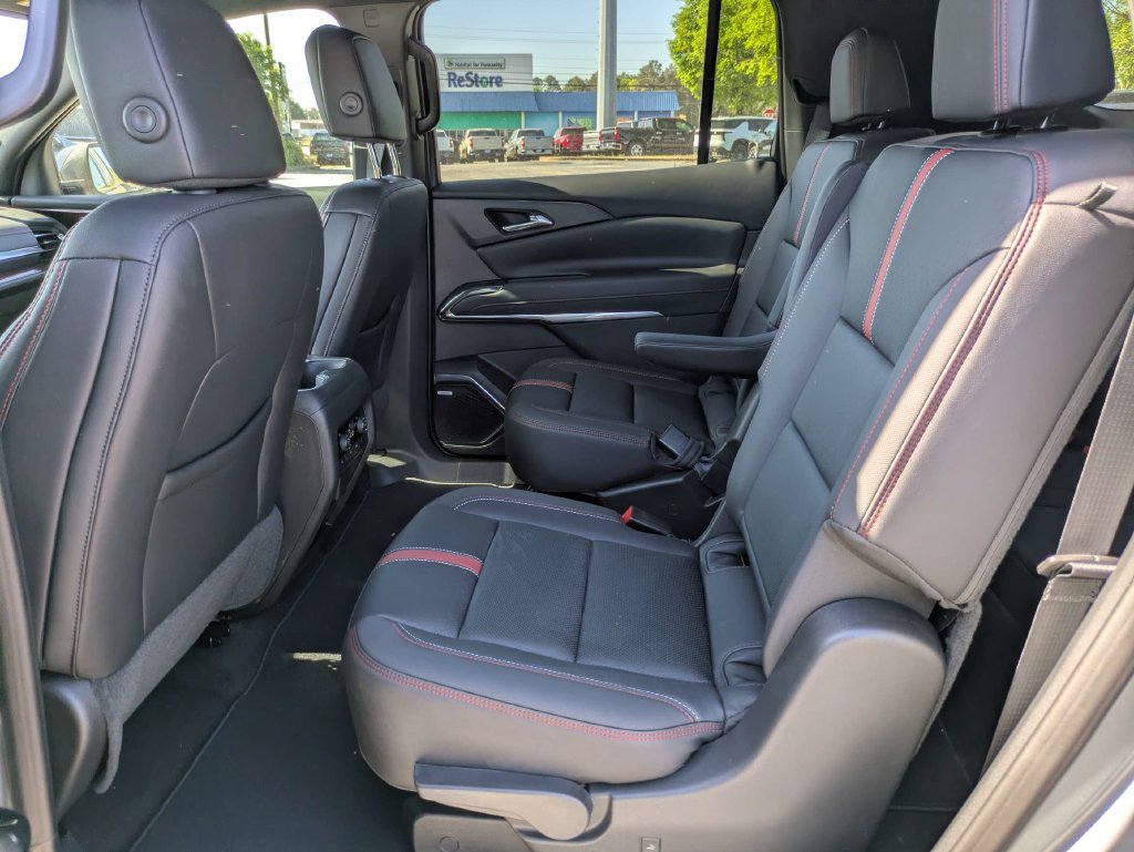 New 2026 Chevrolet Traverse RS FWD image 16